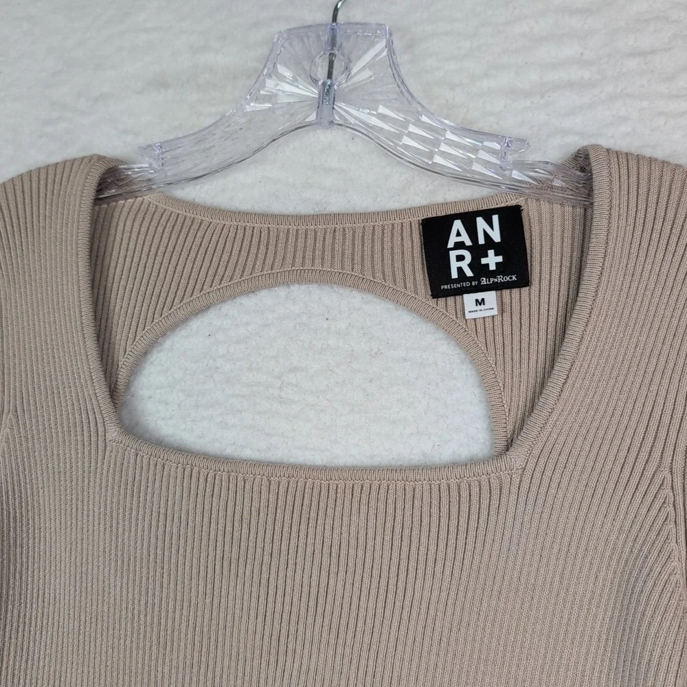 Open‎ Back Alp-n-Rock Joelle Sweater Beige sz Medium Rib Knit Cotton Blend